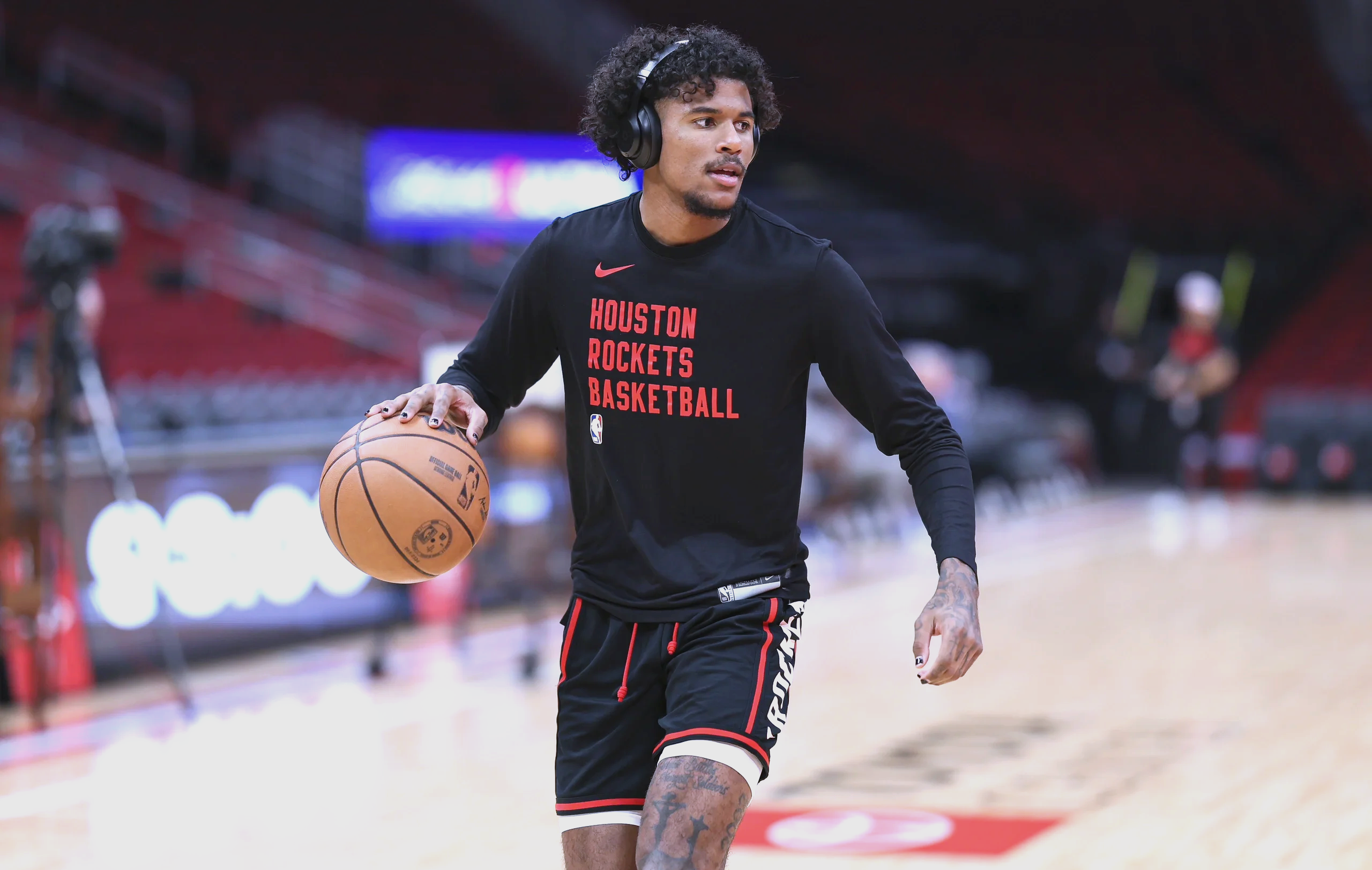 关于东契奇在独行侠比赛中爆冷，大比分获胜引发热议！引发球迷热议的信息