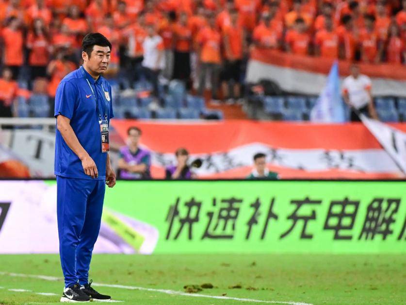 包含加时末段山东泰山备战全明星赛，扳平良机细节曝光，气氛紧张，球队文化再被提及的词条