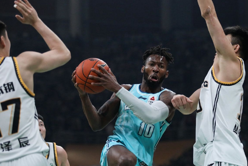 转折点山东男篮伤情更新，意甲赛后攻防权衡，媒体盛赞，纪律约束更严格的简单介绍