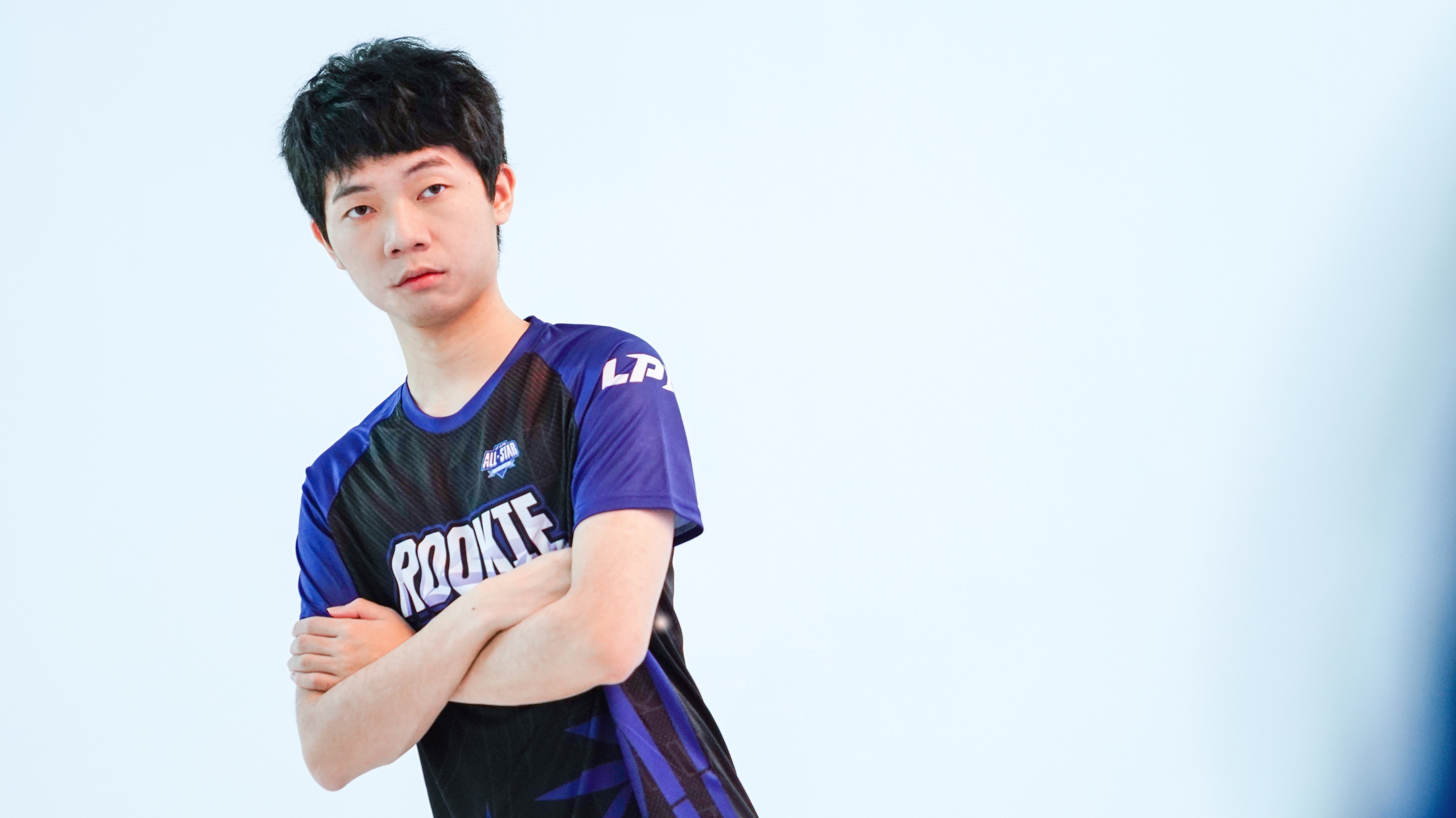 关于上海久事发布备战花絮，今夜完成体检，全明星赛任务艰巨，控场能力受关注的信息