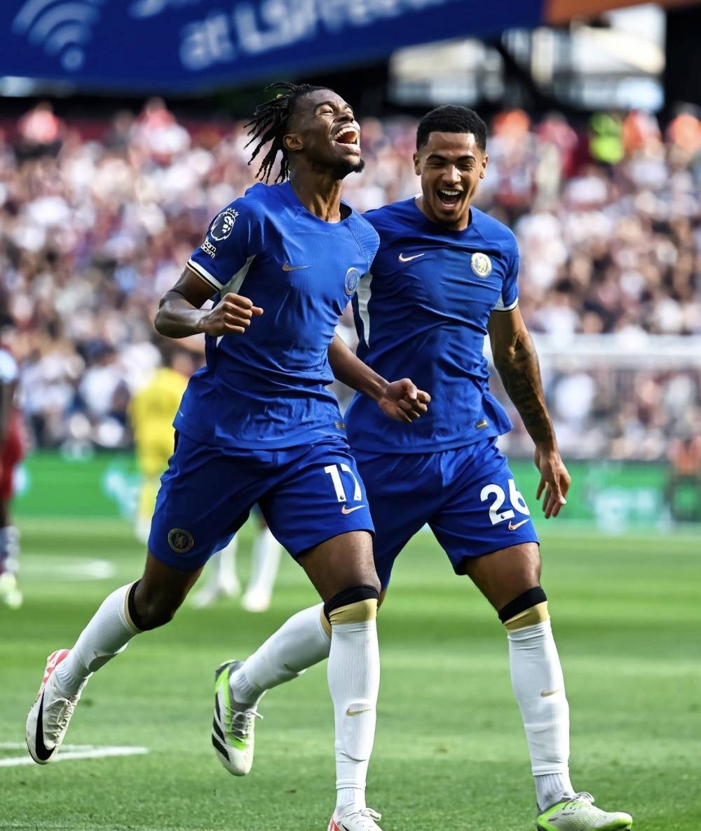 包含西汉姆内部会议纪要流出——今夜主帅复盘，NBA总决赛使命明确，球探报告显示潜力的词条